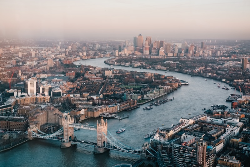 City of London on Edge: Financial District Prepares for Political Shift