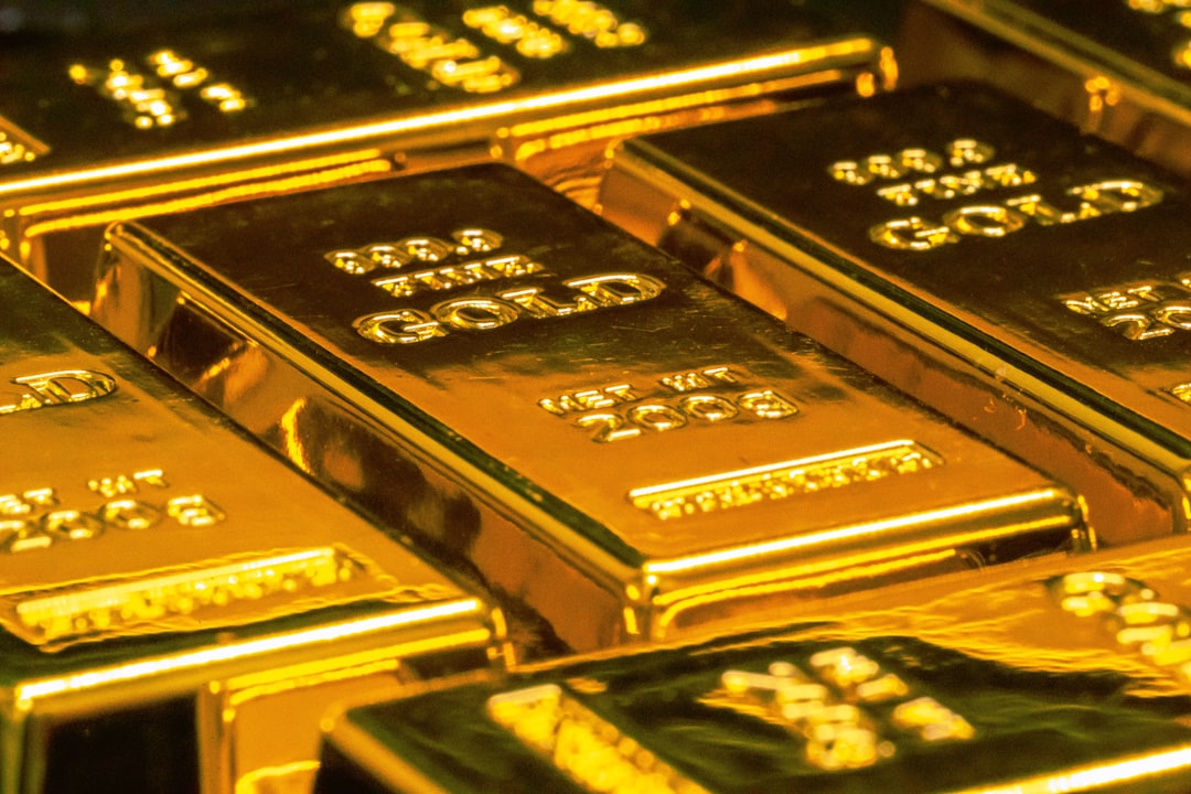 Gold Hits All-Time High as Investors Hedge Against Geopolitical Volatility